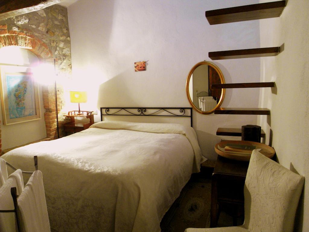 Guest House Il Borgo Di Sempronio Semproniano Oda fotoğraf
