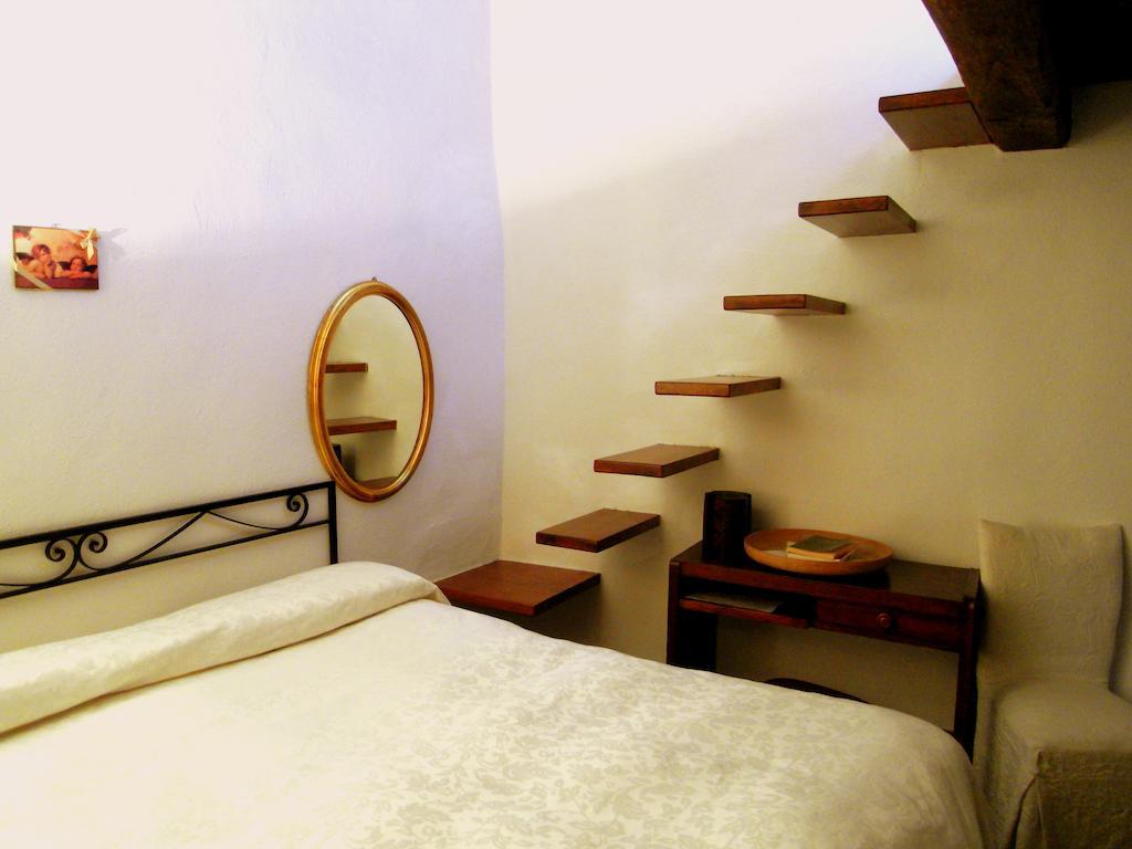 Guest House Il Borgo Di Sempronio Semproniano Oda fotoğraf