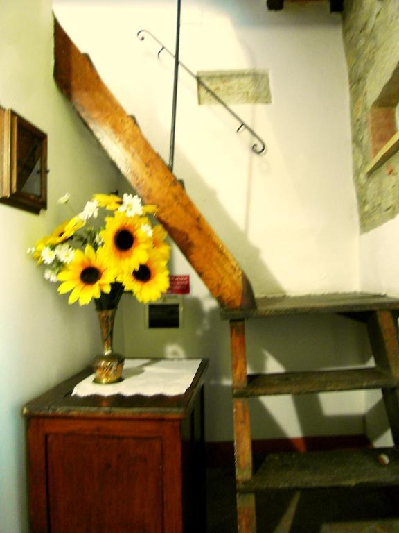 Guest House Il Borgo Di Sempronio Semproniano Oda fotoğraf