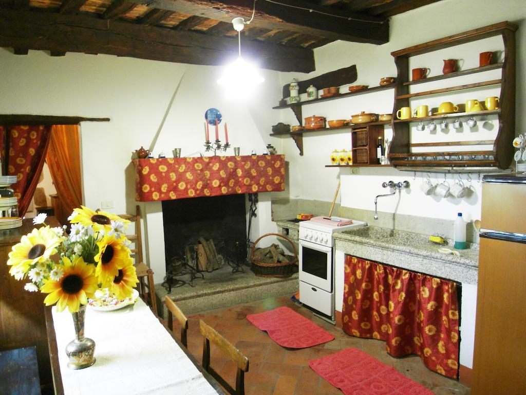 Guest House Il Borgo Di Sempronio Semproniano Oda fotoğraf