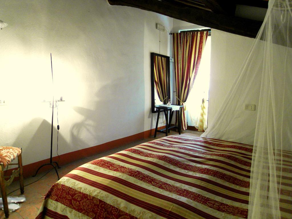 Guest House Il Borgo Di Sempronio Semproniano Oda fotoğraf